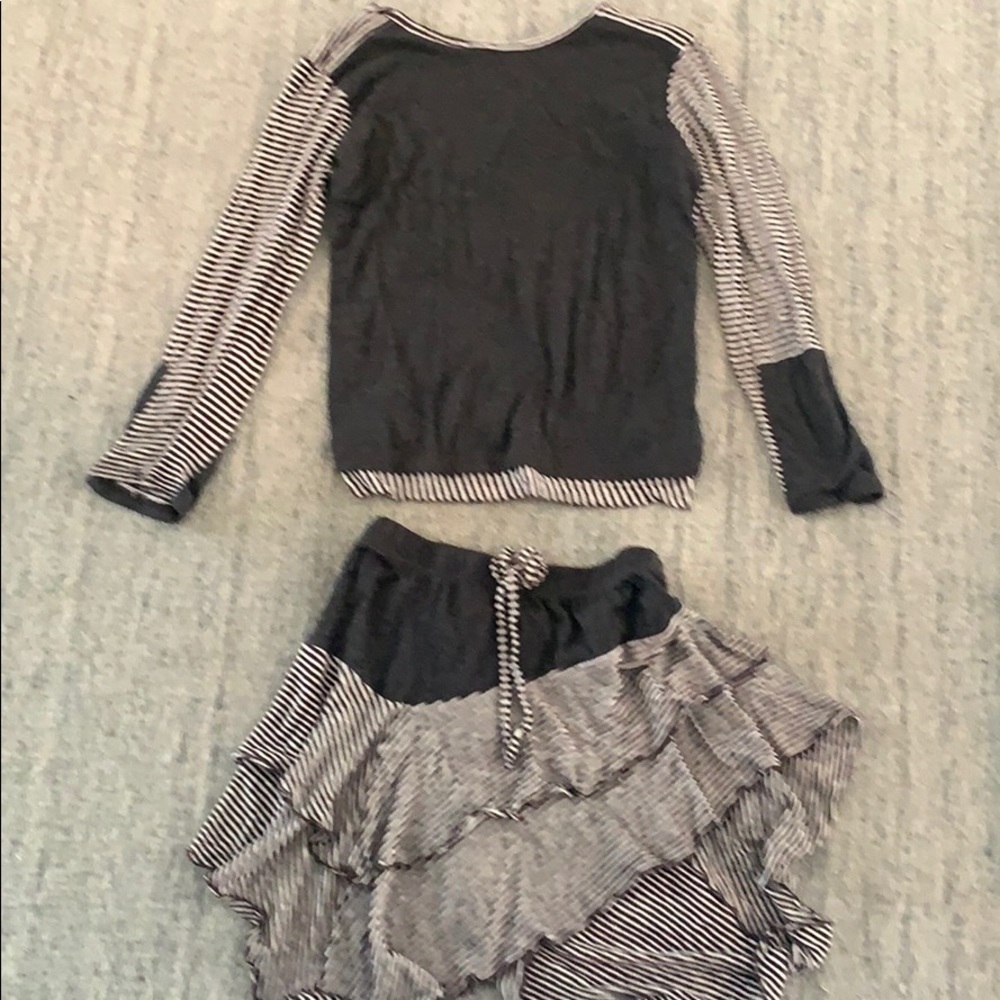 Two set skit top LA Made